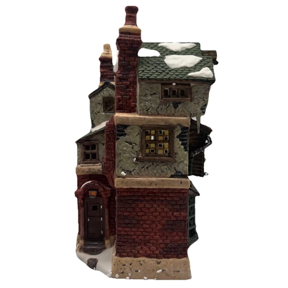 Dept 56 Dickens Village 2001 Cratchit's Corner 58486, A Christmas Carol, Retired - Picture 6 of 11